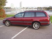 Tyypit: Opel Omega 2.5 TD Caravan