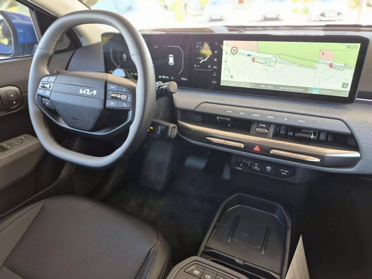 Koeajo: Kia EV4 on järkevä ja käytännöllinen sähköauto suomalaiseen makuun