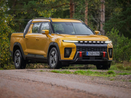 Koeajo: Sähköinen avolava KGM Musso EV on nelivetoinen työkalu ilman autoveroa