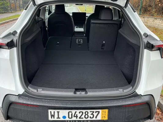 Koeajo: Uusi halvempi Tesla Model Y Standard – Mitä saa 40 tonnilla?