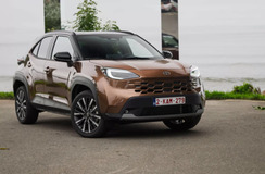 Koeajo: Suomalaisten suosikki Toyota Yaris Cross sai pienen päivityksen
