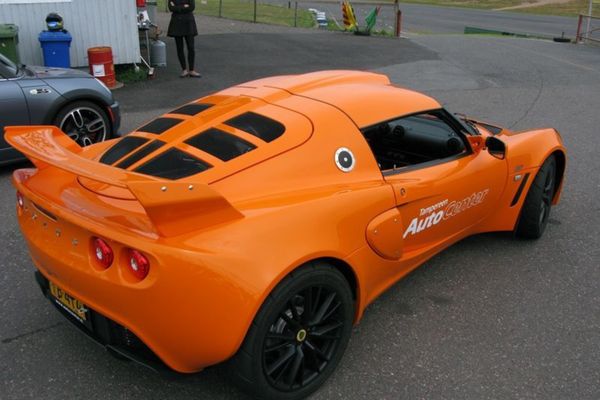 Satumaista kyytiä - Lotus Exige S