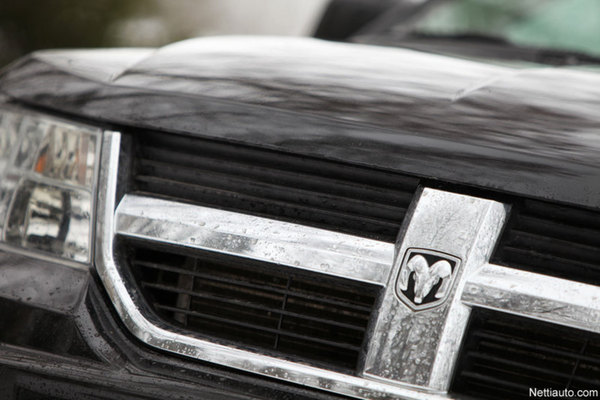 Dodge Journey: Etanolilla kulkeva karpaasi