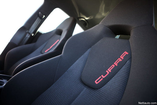 Seat Leon Cupra: Sportin sisään piilotettu perheauto