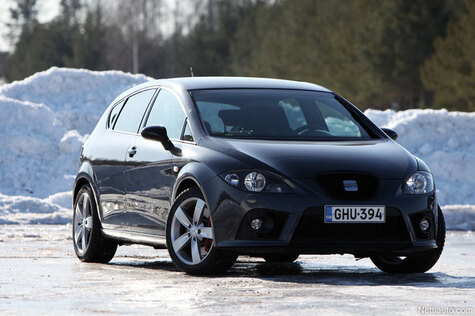 Seat Leon Cupra: Sportin sisään piilotettu perheauto