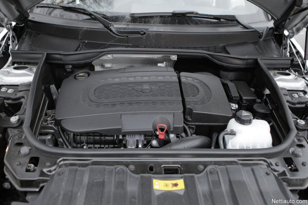 Mini Cooper SD Countryman: Peto pikkufarkun sisällä