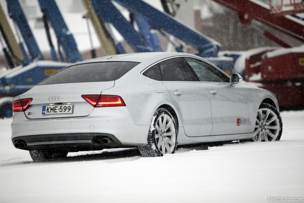Audi S7: Supernopea limppu