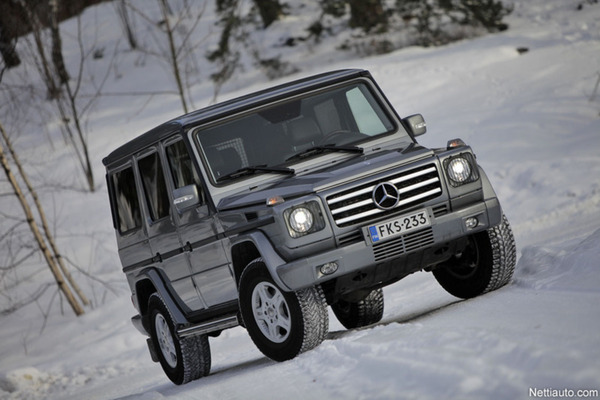 Mercedes-Benz G 350: Maasturi isolla G:llä