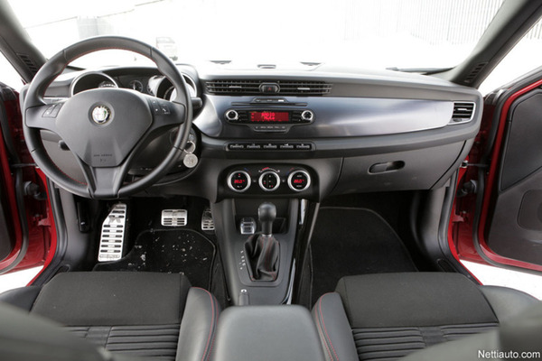 Alfa Romeo Giulietta: Muodollisesti pätevä