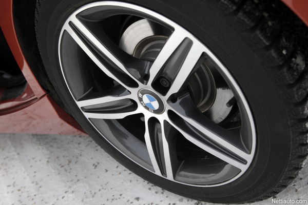 BMW 120d & M135i: Perusdiesel vastaan tehotykki