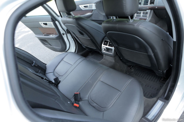 Jaguar XF Sportbrake: Jalopuun paluu