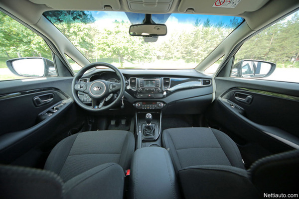 Kia Carens: Kyytiä seitsemälle