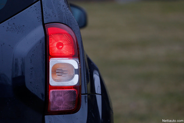 Dacia Duster - Ihan oikea katumaasturi