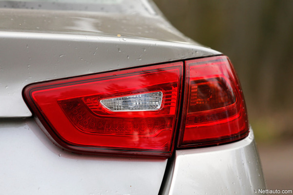 Kia Optima - Edustusluokan haastaja