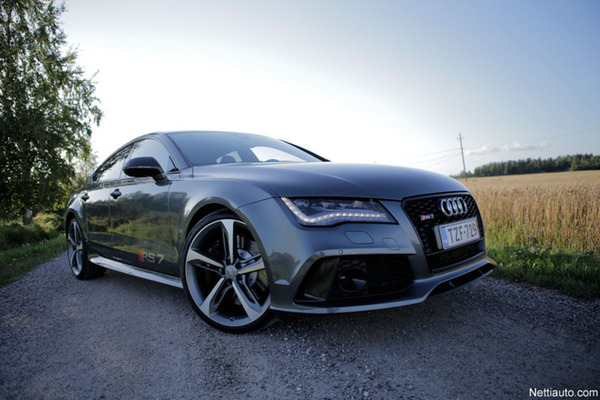 Audi RS7 – Kaunotar ja tehohirviö