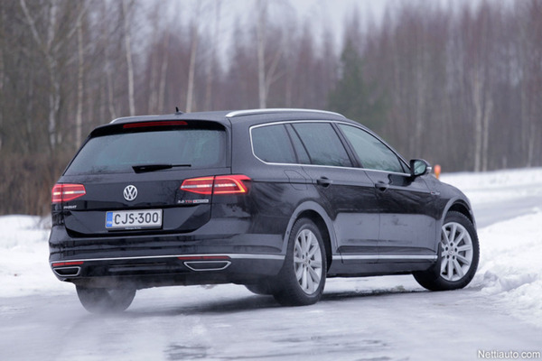 Volkswagen Passat – Edustusauto ja perhefarkku