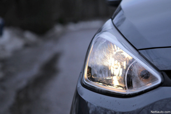 Hyundai i10 – Pykälää suurempi pikkuauto