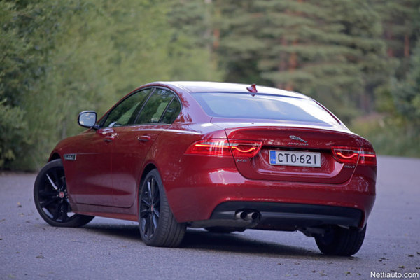 Jaguar XE – Koko kansan kissapeto