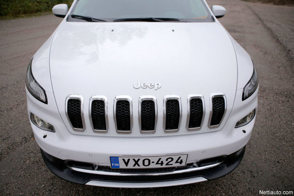 Jeep Cherokee – Maasturiperheen keskimmäinen