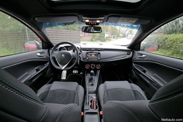 Alfa Romeo Giulietta – Kaunis, rietas, kunnollinen