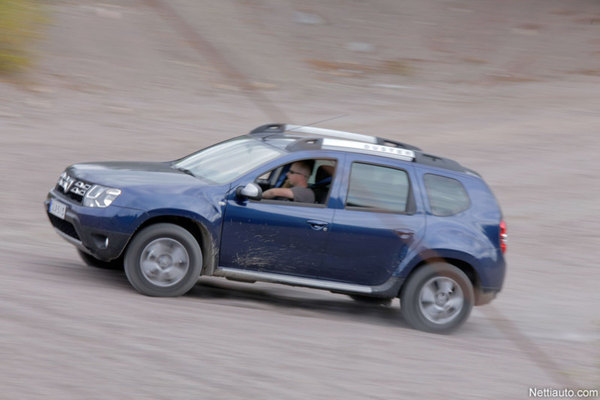 Dacia Duster – Romanian Hummerin monet kasvot