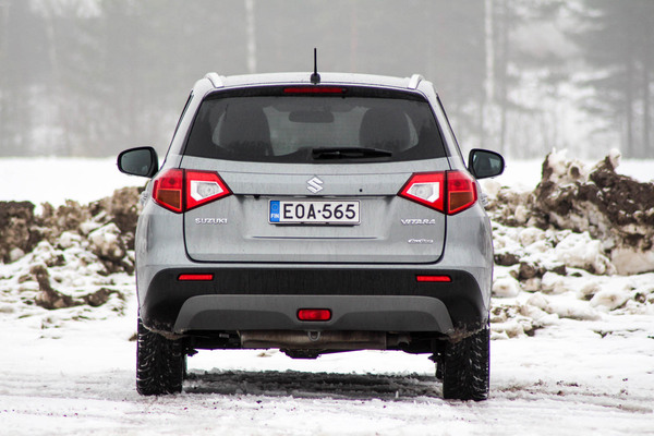 Suzuki Vitara S – Turbolla tunnelmaan Suzuki Vitara S – Turbolla tunnelmaan