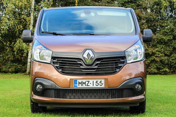 Renault Trafic Passenger – Suurperheen unelma Renault Trafic Passenger – Suurperheen unelma