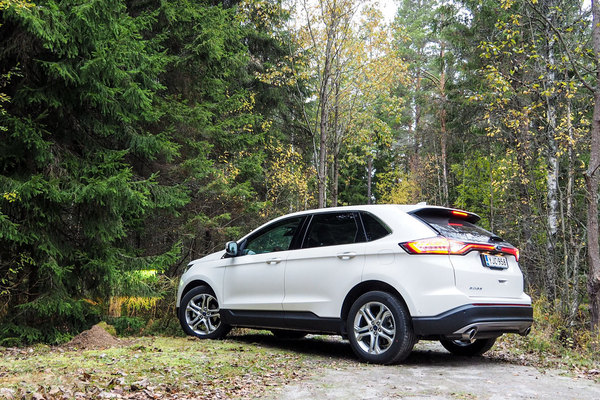 Ford Edge – Kokoa, voimaa ja tyyliä