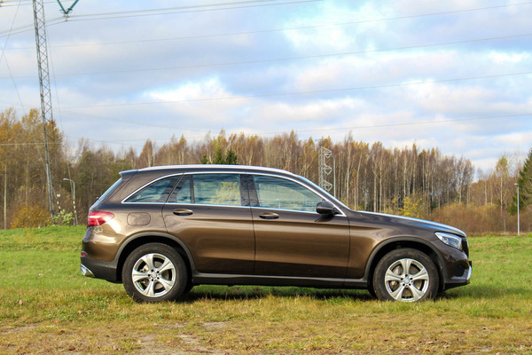 Mercedes-Benz GLC350e – 320 hepoa hybridivoimaa