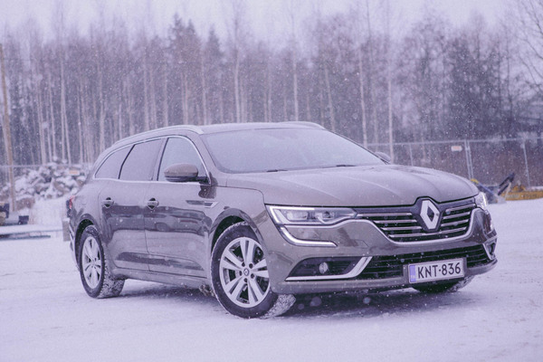 Renault Talisman – Isojen haasteiden äärellä
