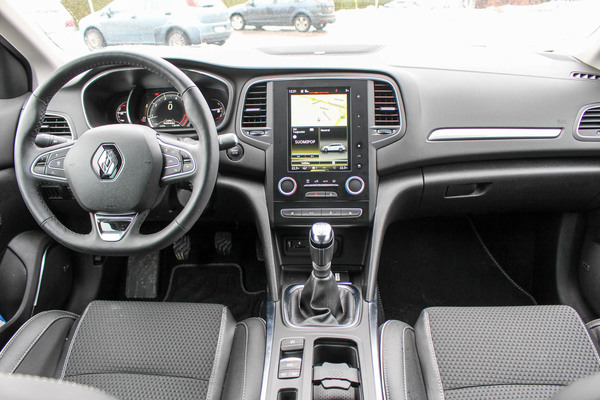 Renault Megane Sport Tourer – Dynaaminen farkkupeppu