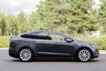 Tesla Model X – Suurperheen sähkötykki
