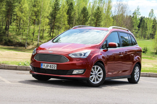 Ford Grand C-MAX – Suuremman perheen järkivankkuri