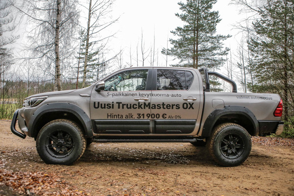 TruckMasters OX – Hilux potenssiin kaksi