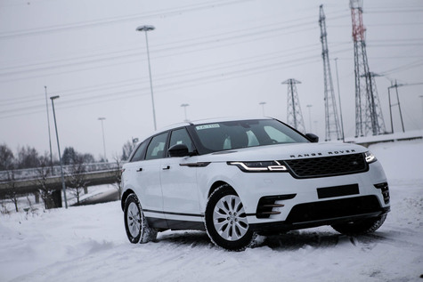 Range Rover Velar – Katumaasturi suoraan catwalkille