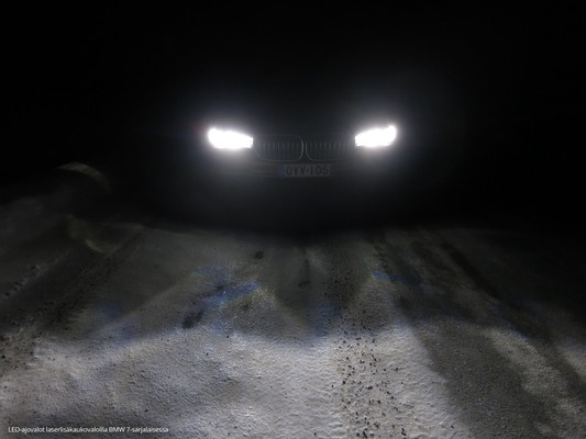 Erilaiset ajovalot esittelyssä: halogeeni, ksenon, led ja laser