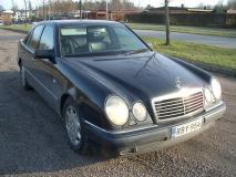 Tyypit: Mercedes-Benz E 280 Elegance