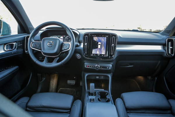 Volvo XC40 – Volvon uusin täysosuma