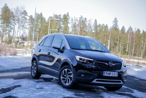 Opel Crossland X – Katujen kummajainen