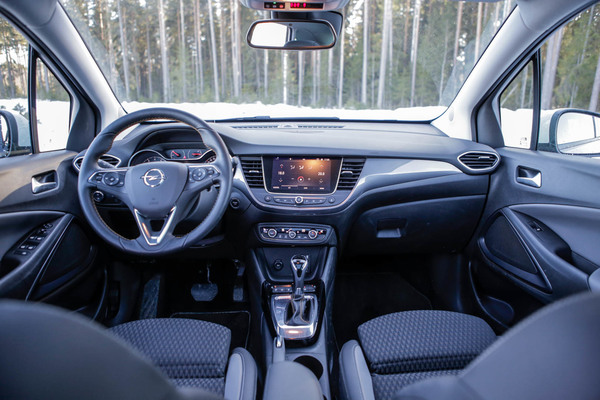 Opel Crossland X – Katujen kummajainen