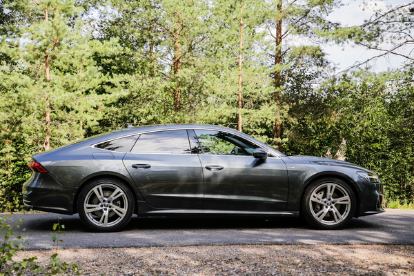 Audi A7 – Oikeista aineksista leivottu coupélimppu