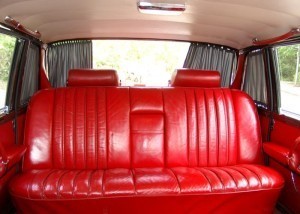 Auto hänelle jolla on jo omat ilmavoimat - Mercedes 600 Pullman