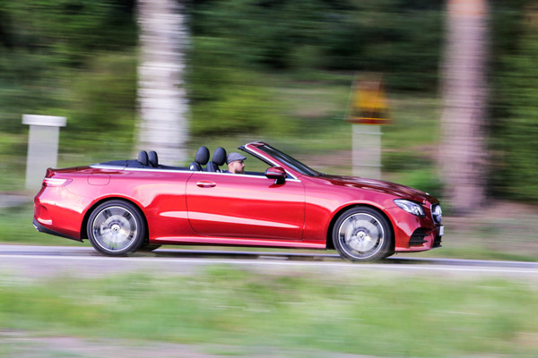 Mercedes-Benz E 350 Cabriolet – Ei ujoille