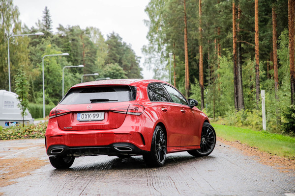 Mercedes-Benz A200 – Rakkaudella Suomesta