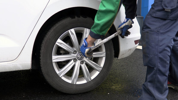 Näillä vinkeillä onnistut varmasti rengaskaupoilla!