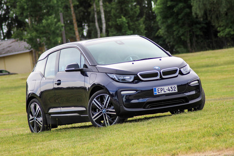 BMW i3 – Sähäkästi ajan hermolla