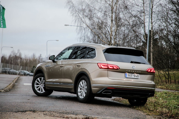 Volkswagen Touareg – Rakkaudesta muhkeaan dieseliin