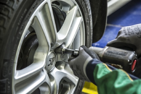 Kolme vinkkiä kesärenkaiden hankintaan