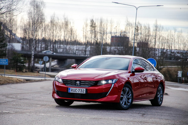 Peugeot 508 – linjakas laatulimppu