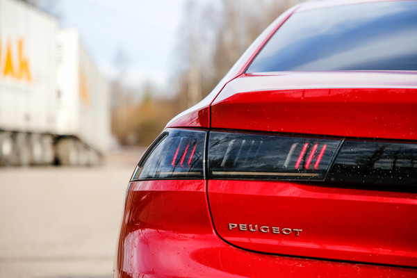 Peugeot 508 – linjakas laatulimppu